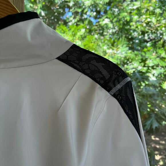Lululemon Women's Draft Dodger Jacket Ivory/Black Size 12 - Picture 6 of 10